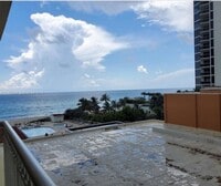 Building Photo - 19201 Collins Ave