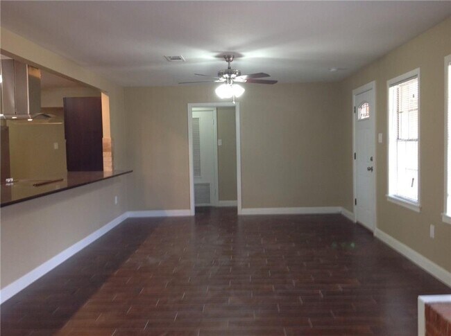 Building Photo - 11511 Whitewing Ave