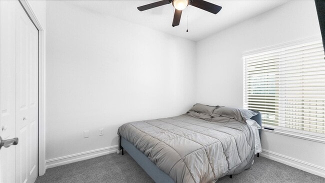 Building Photo - 1825 Riverside Dr