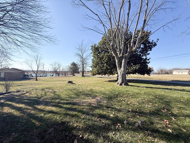 Building Photo - Spacious 3 Bedroom Home with Limited-Time $500 Move-In Special