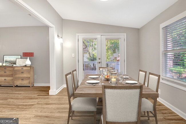 Building Photo - 338 Summer Pl