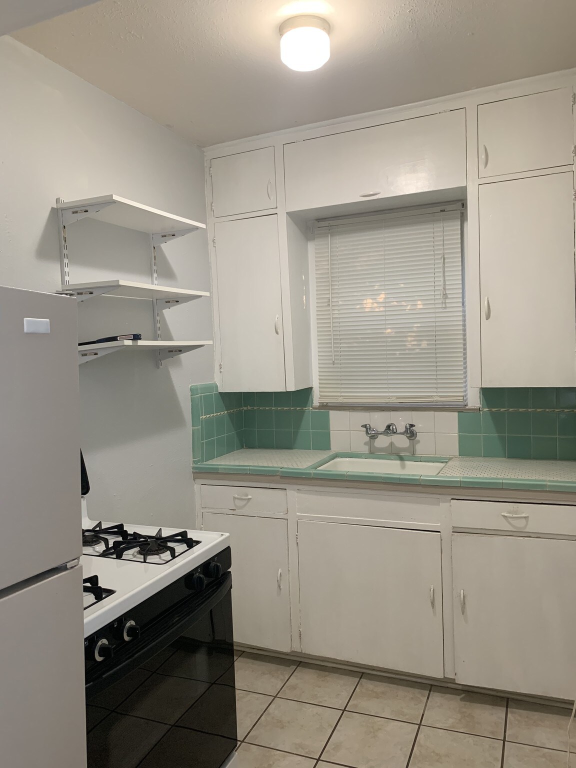 Building Photo - 125 Adams St