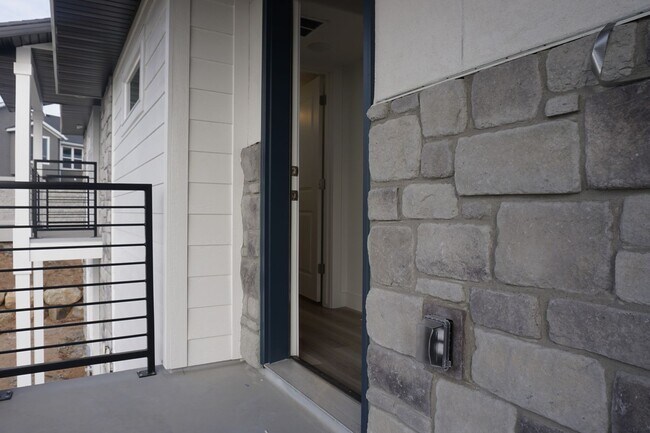 Building Photo - 3091 N Indigo Lp