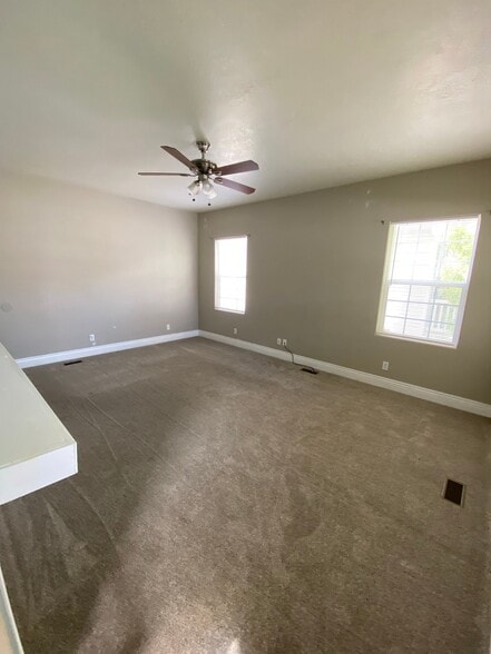 Building Photo - 4169 NW Pinion Cir