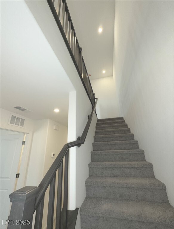 Building Photo - 331 Cymbal Pl