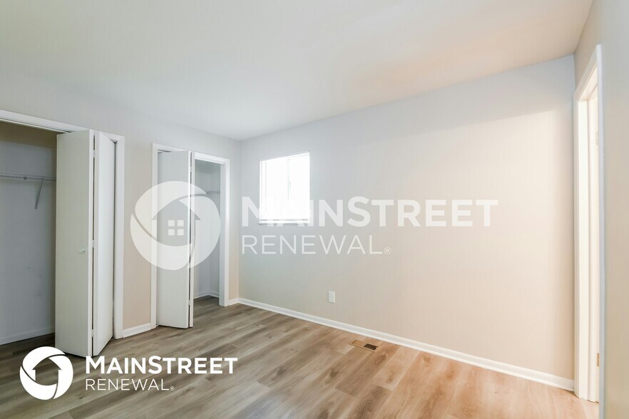 Building Photo - 6226 E 12th St