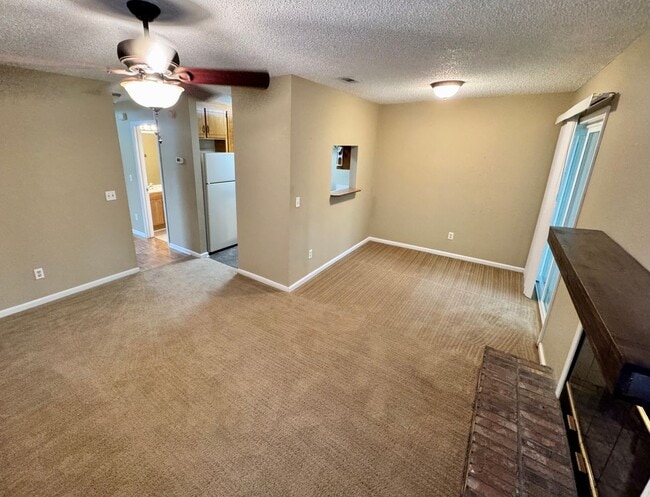 Building Photo - 156 Woodfield Pl