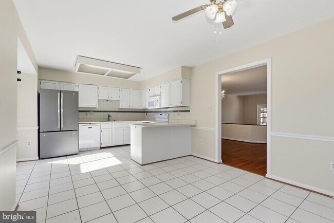 Building Photo - 3931 Tallow Tree Pl