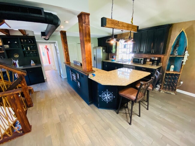 Building Photo - 3401 E Debazan Ave