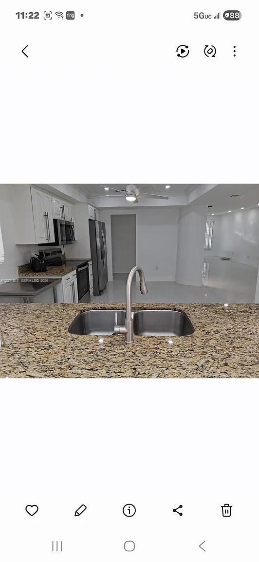 Building Photo - 12251 SW 82nd Ave