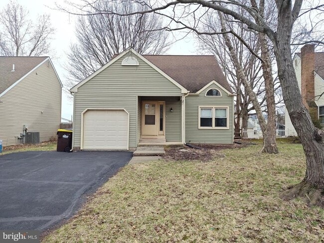 Building Photo - 72 Whethersfield Cir