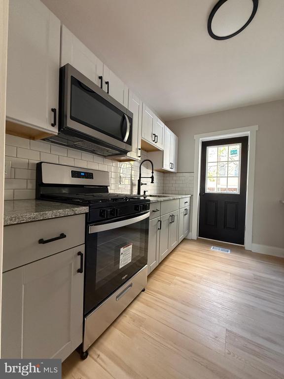 Building Photo - 1263 S Merrimac Rd