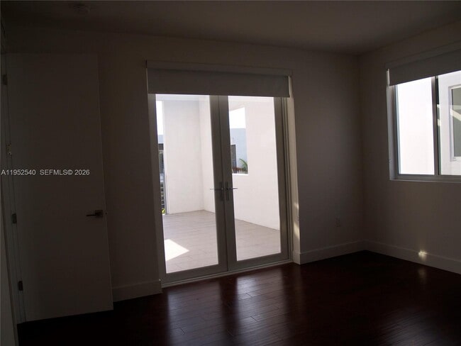 Building Photo - 10053 NW 76th Terrace