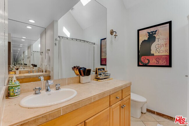 Building Photo - 28711 Pacific Coast Hwy