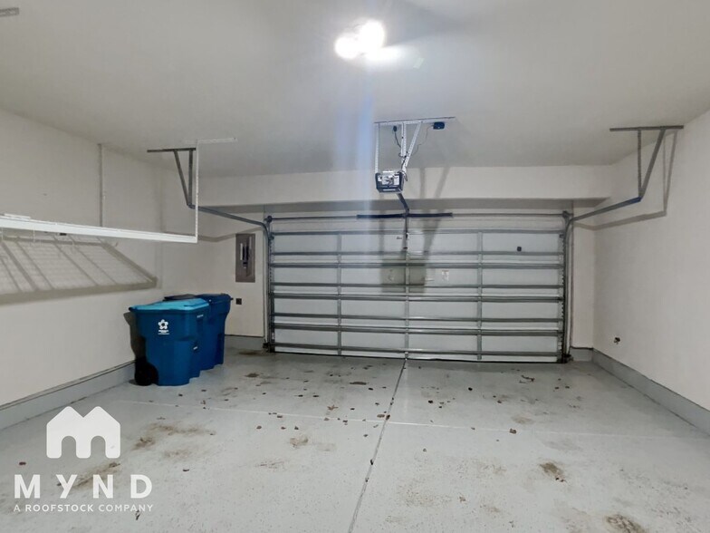 Building Photo - 3322 Bending Birch Pl