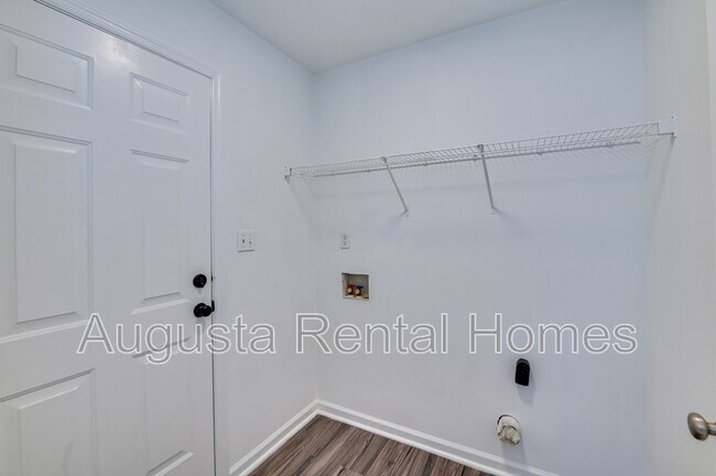 Building Photo - 1718B Hicks Street