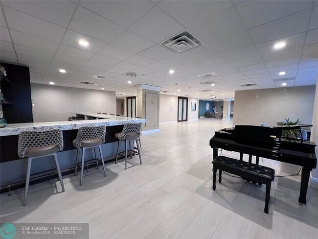 Building Photo - 3500 Galt Ocean Dr