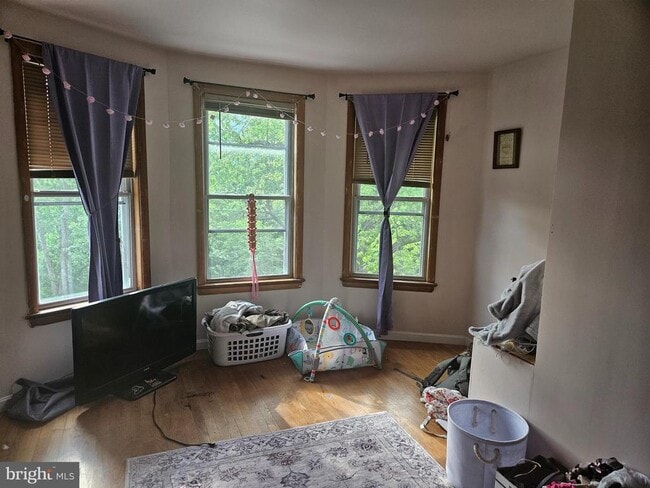 Building Photo - 449 Harmison Pl