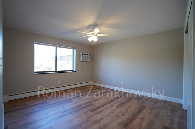 Building Photo - 394 Langley Rd