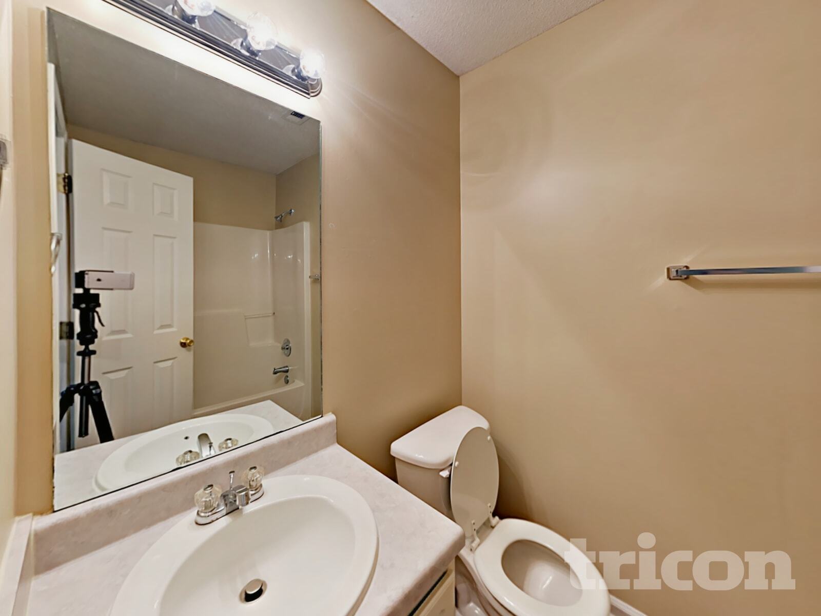 Building Photo - 2230 Telluride Dr