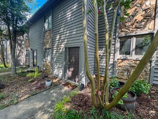 Building Photo - 350 Mountain Creek Church Rd
