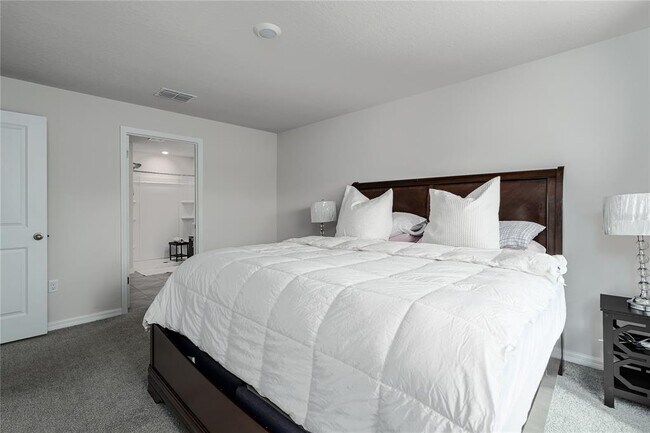 Building Photo - 12277 Mountain Is Trl