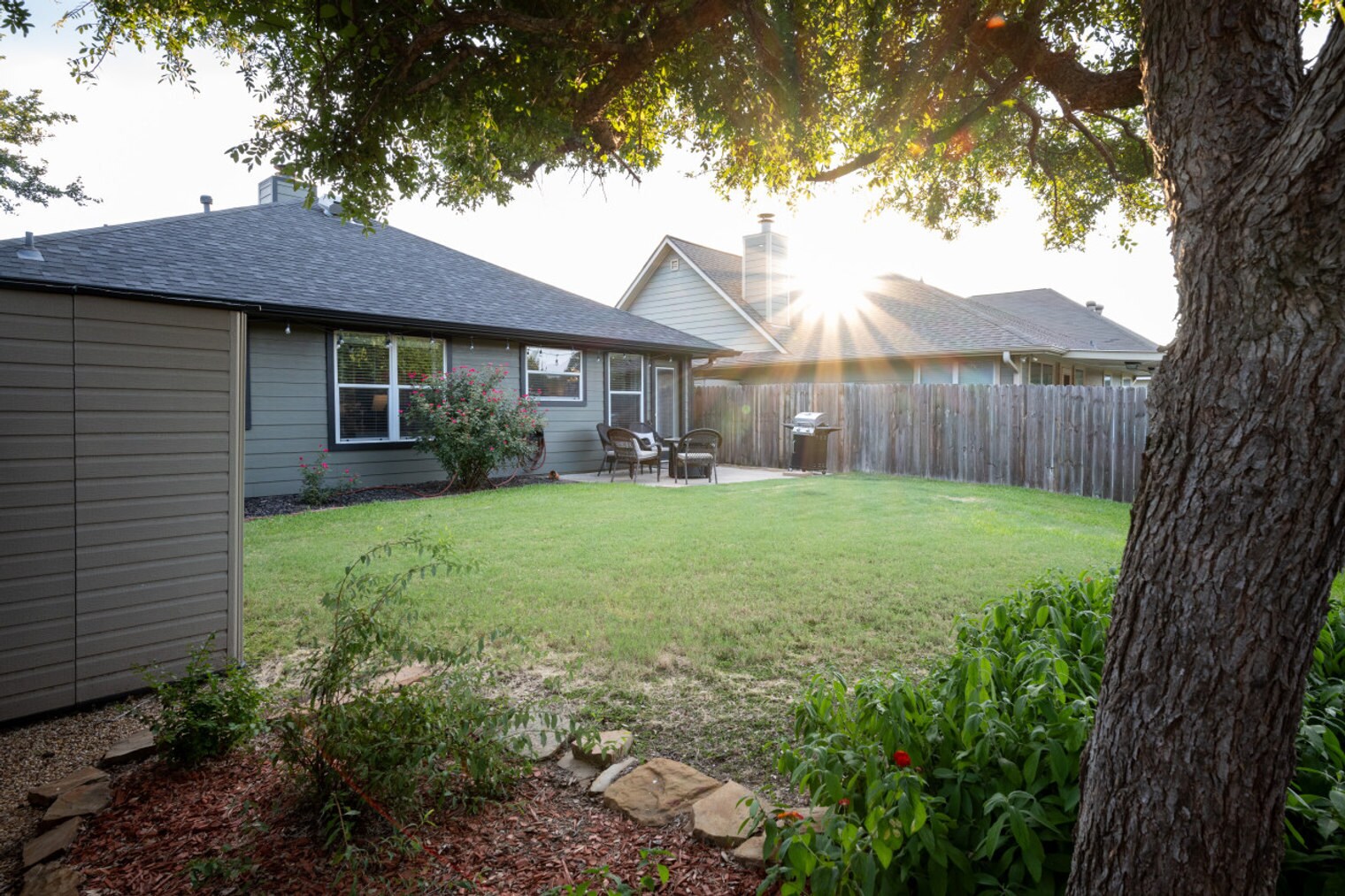 Building Photo - 1031 Fallbrook Loop