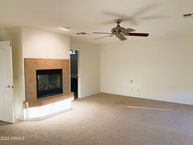 Building Photo - 27822 N 47th St