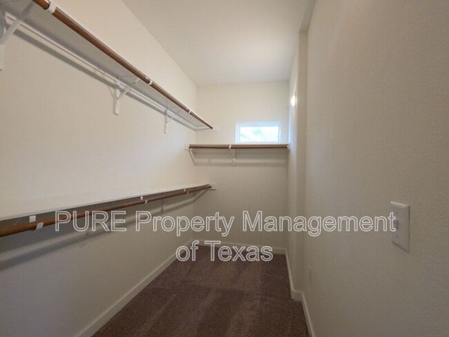 Building Photo - 6800 Menchaca Rd