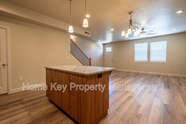 Building Photo - 1184 E Bulloch St