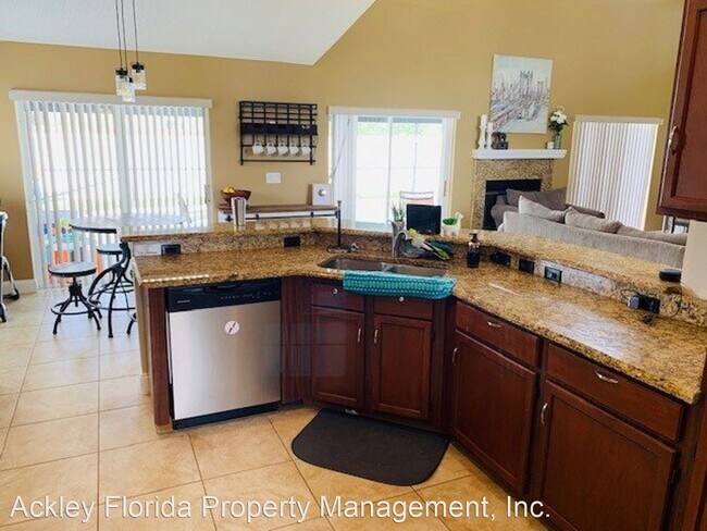 Building Photo - 3465 Fox Hollow Dr