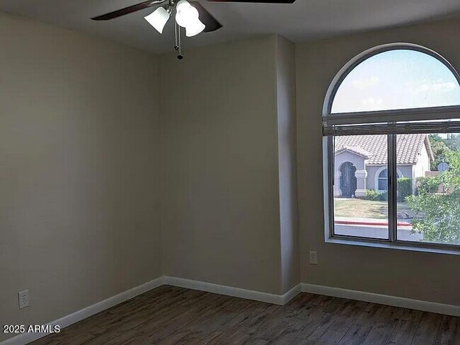 Building Photo - 3192 W Thude Dr