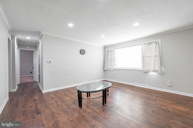 Building Photo - 11419 Greenberry Rd