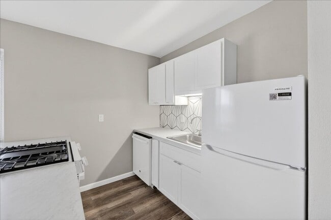 Building Photo - G-Unit