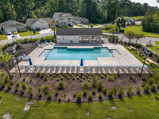 Building Photo - 837 Harrison Mill St