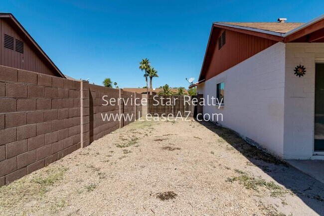 Building Photo - 16267 N 29th Dr