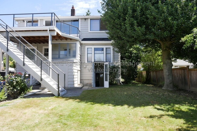 Building Photo - 6407 36th Ave NW