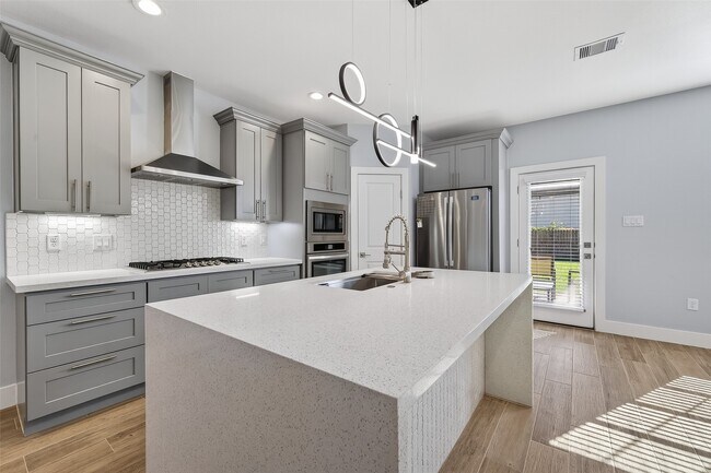 Building Photo - 10021 Alfred Ln