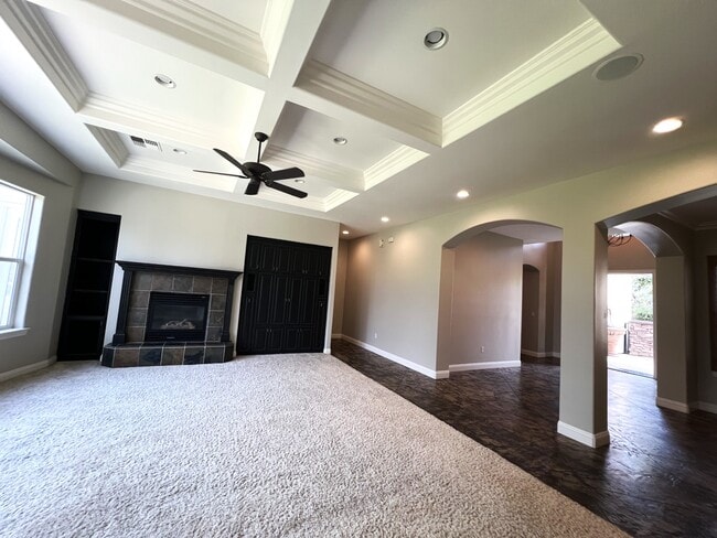 Building Photo - 1700 Briercliff Ct