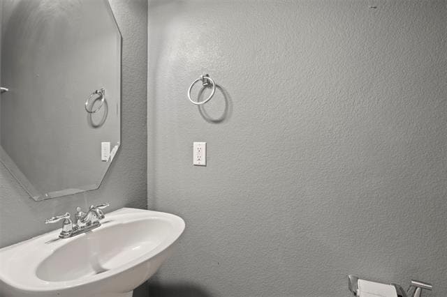 Building Photo - 2209 Geneva Ln