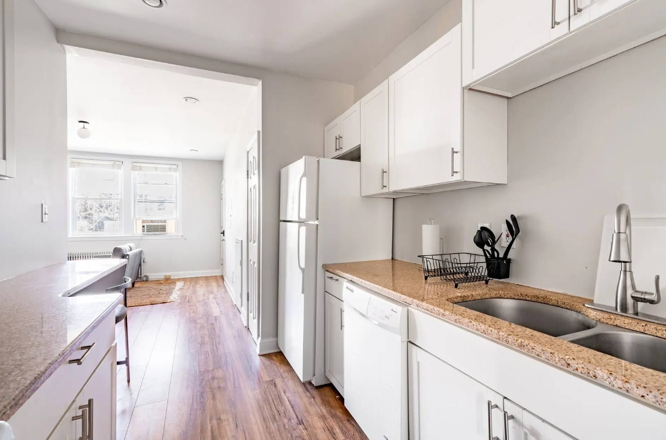 Unit 2 Kitchen - 1613 F St NE