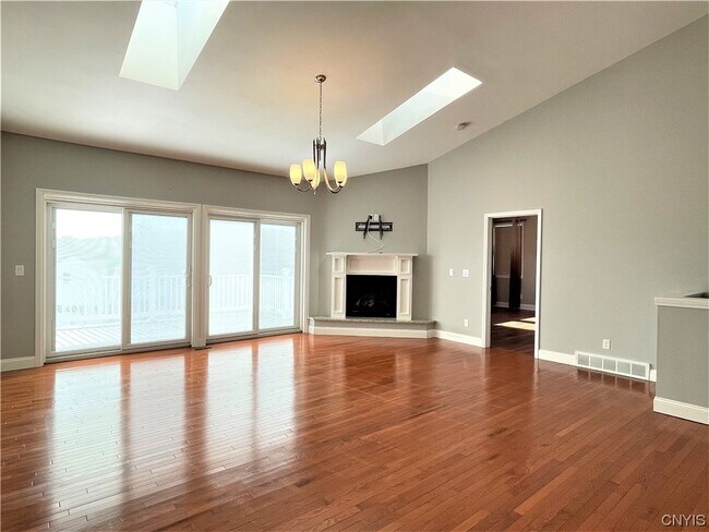 Building Photo - 5983 Paradise Cir