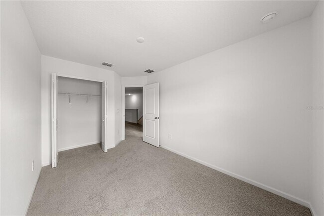 Building Photo - 4903 SW 81st Lp