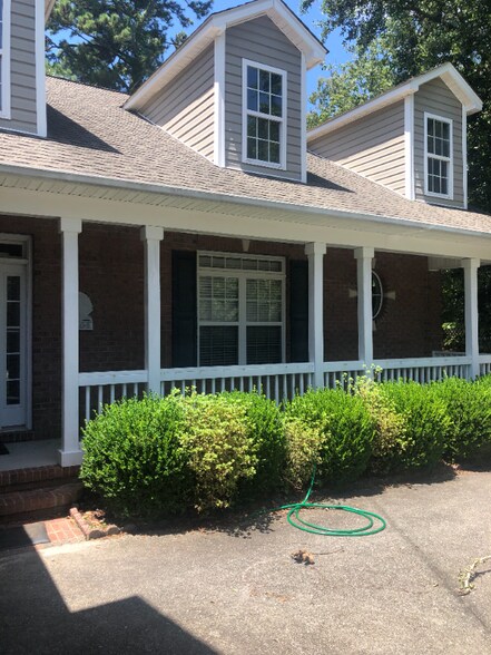Building Photo - 5604 Warrendale Ct S