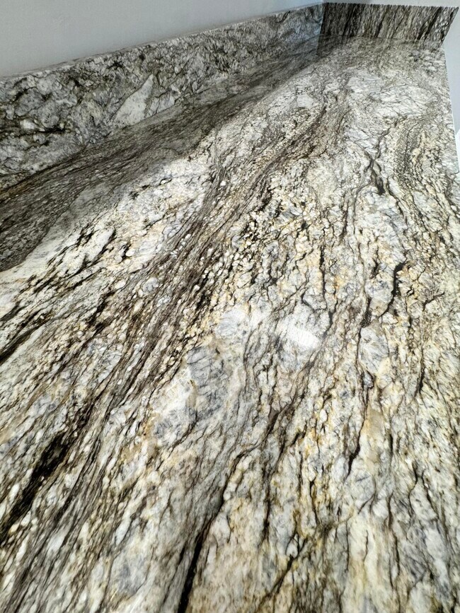 Building Photo - 353 Sherman Ave