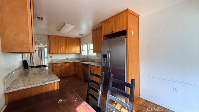 Building Photo - 2056 Meridian Ave