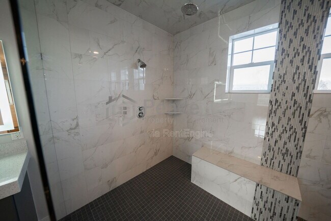 Building Photo - 1867 S Prairie Pond Rd