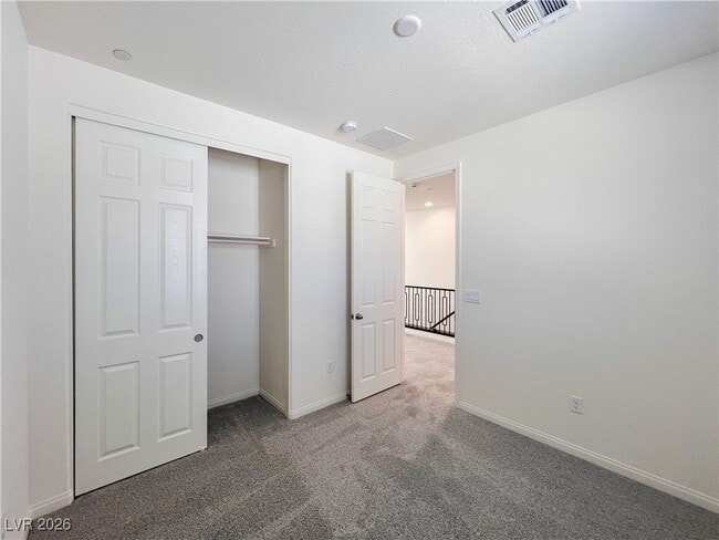 Building Photo - 11870 River Hawk Ave