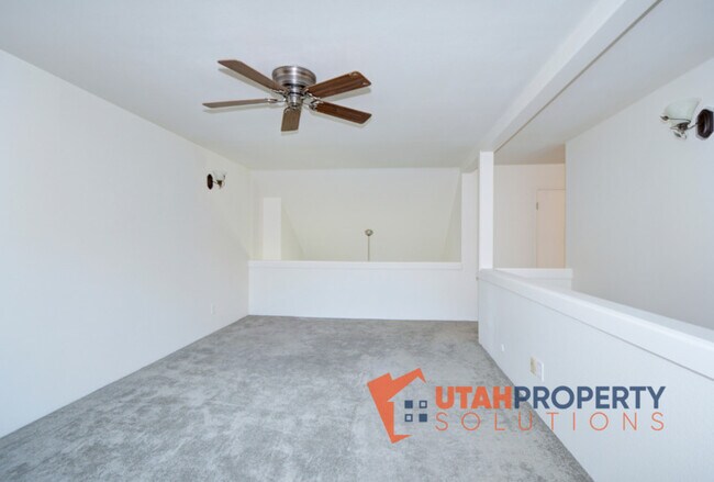 Building Photo - 1180 Foothill Dr