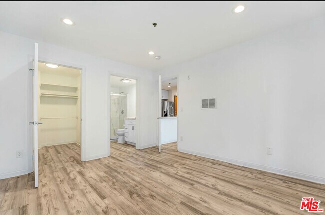 Building Photo - 2301 Santa Monica Blvd